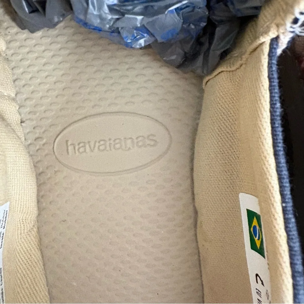 Havaianas Classic Flatform Espadrilles. Size 9.